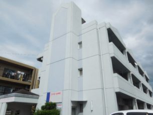 ファミール中村