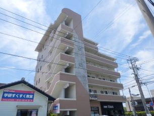 Kazuwin霧島（1DK）