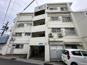 アズマレジデンス（2DK）202号