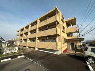 クレスト小松(1LDK)