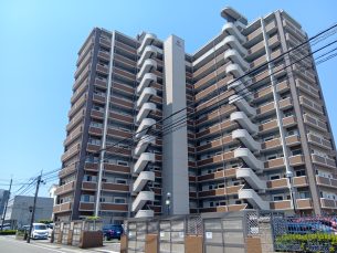 コアマンションルネス大橋1106号（3LDK）