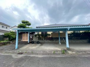 曽師町2世帯中古住宅（事務所兼住居）