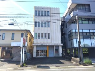 川原ビルディング（2DK）