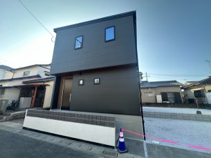 本郷南方の新築住宅（4LDK）